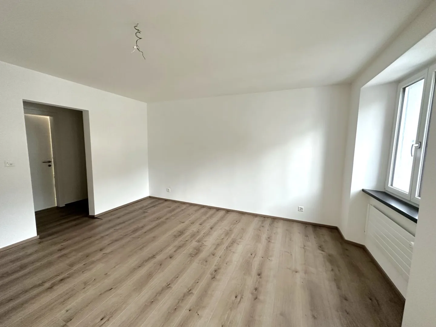 Sonvilier, maison de 5.5 pièces rénovée avec une surface louée - Photo 7 of 13