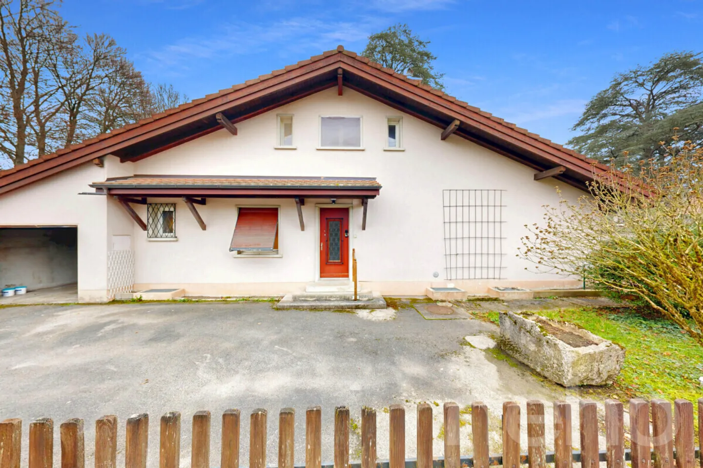 Onex, Haus mit großem Potenzial zur Renovierung in ruhiger Nachbarschaft - Foto 1 von 12