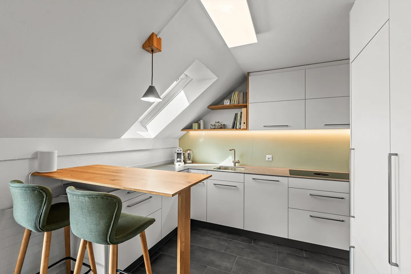 Appartamento attico di 5,5 stanze con vista lago a Sachseln - Foto 4 di 7