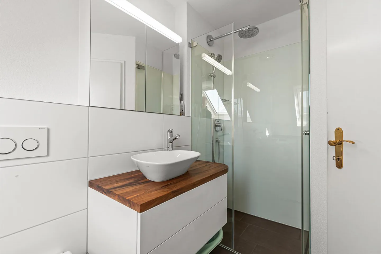 Appartamento attico di 5,5 stanze con vista lago a Sachseln - Foto 6 di 7