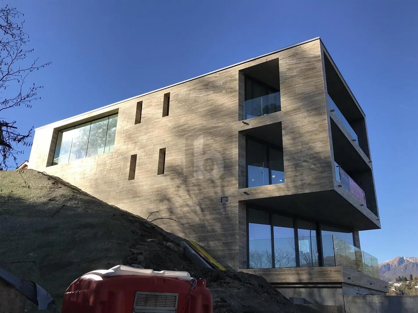 Appartamento Moderno in Posizione Soleggiata - Foto 1 di 5