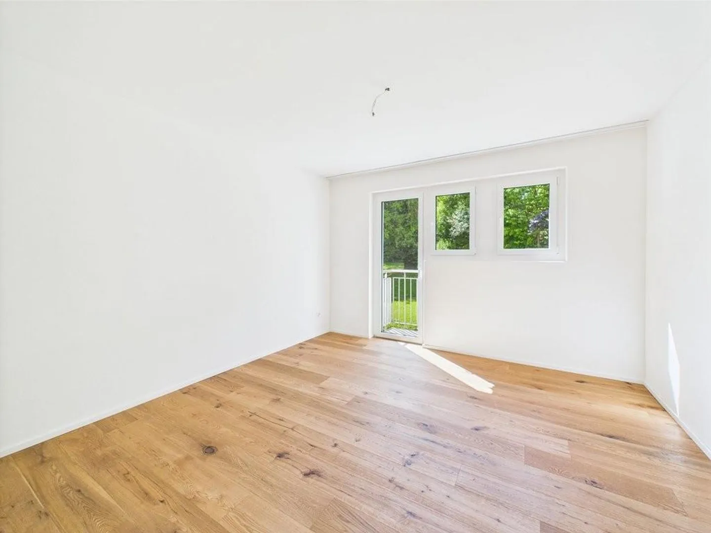 Completely renovated and centrally located in the city district - Photo 5 of 6