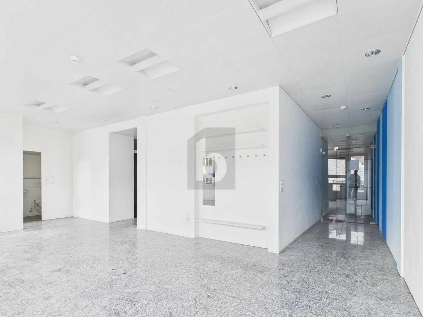 SPACIOUS IN AN IDEAL LOCATION - Photo 3 of 6