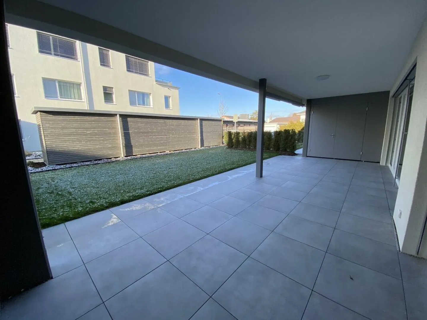 Modern Apartment with Spacious Terrace - Photo 6 of 7