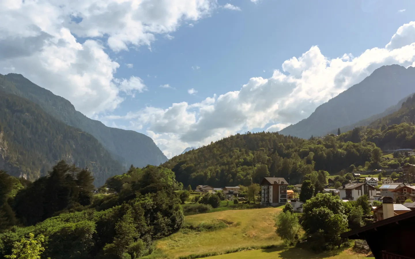 3.5 Room Apartment - Photo 3 of 5