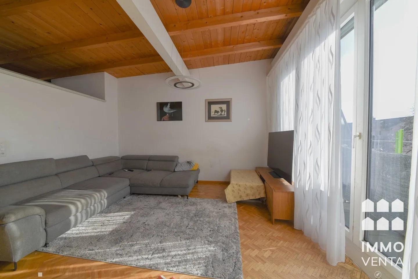 Helle Duplexwohnung in Biel - Foto 1 von 11