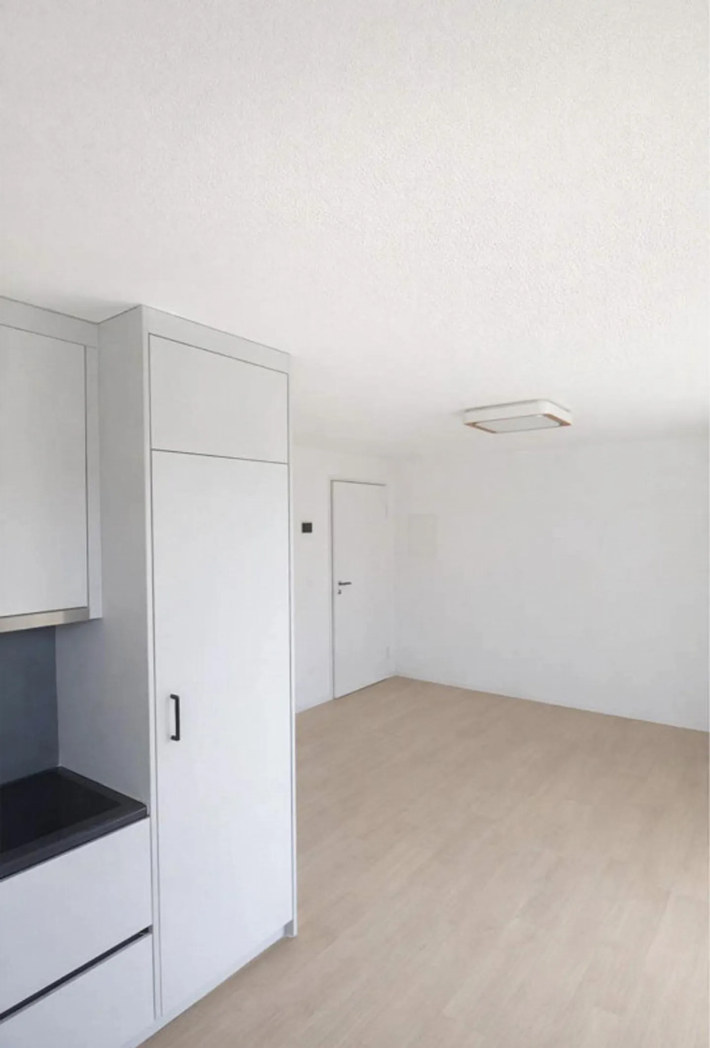 Apartment - Photo 3 of 7