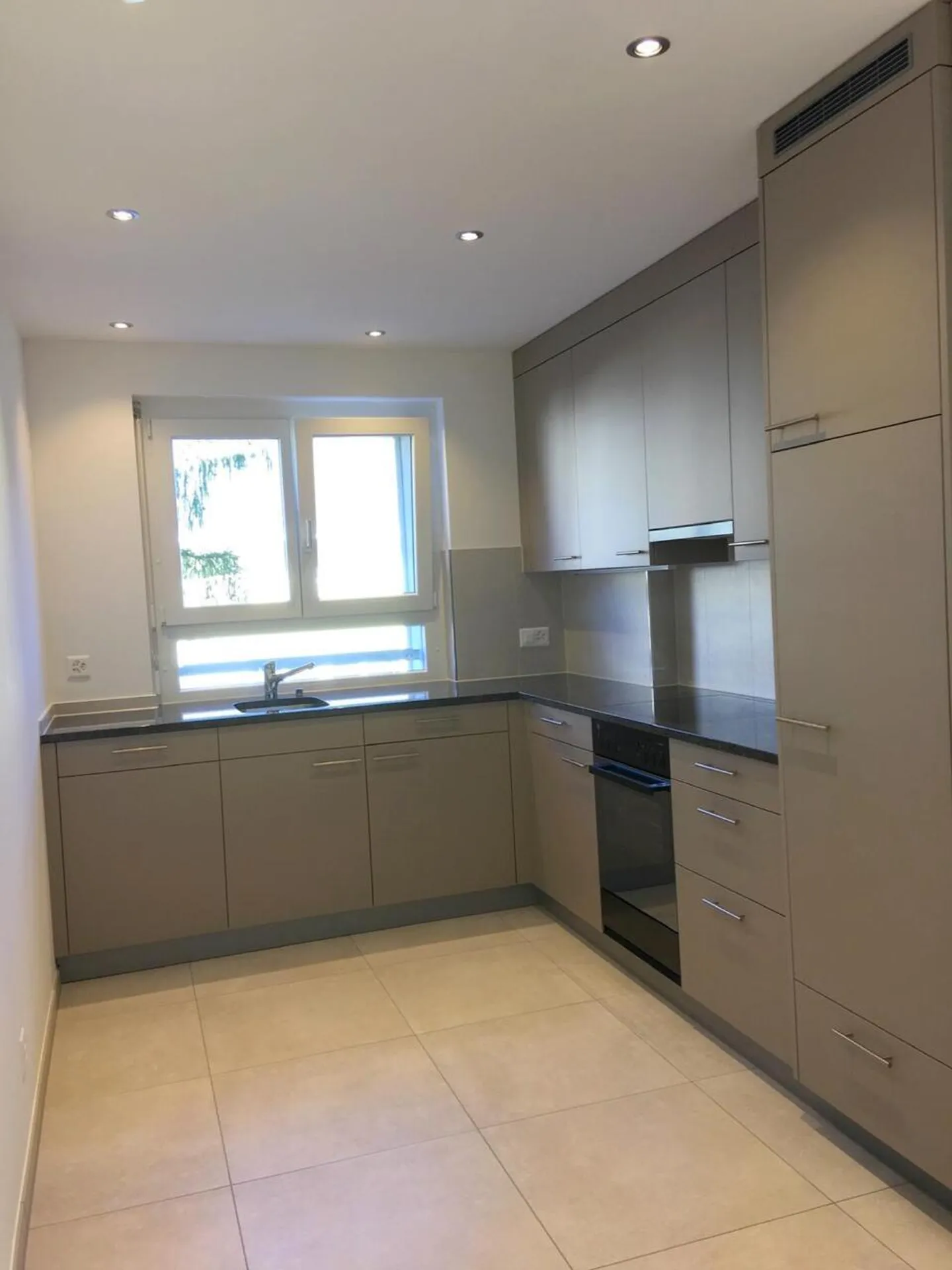 À louer à Orpond : appartement de 3 pièces moderne - Foto 3 di 9