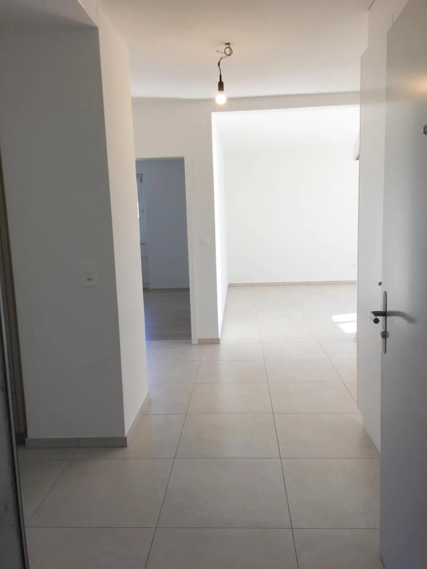 À louer à Orpond : appartement de 3 pièces moderne - Foto 5 di 9