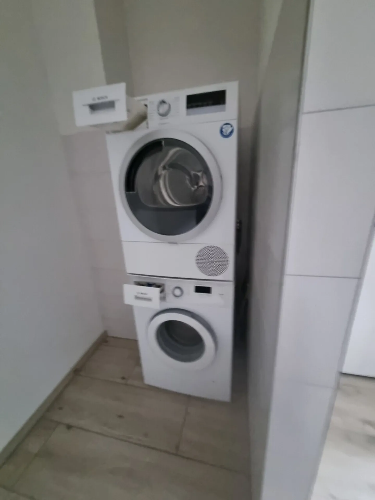Attraktive 2.5-Zimmer-Wohnung im ruhigen Kanton Glarus - Foto 6 von 6