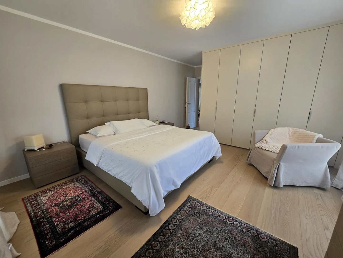 Appartamento moderno con terrazza - Foto 8 di 9
