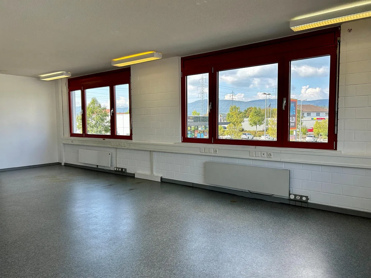 Vielseitiges Atelier zu vermieten - Foto 3 von 4