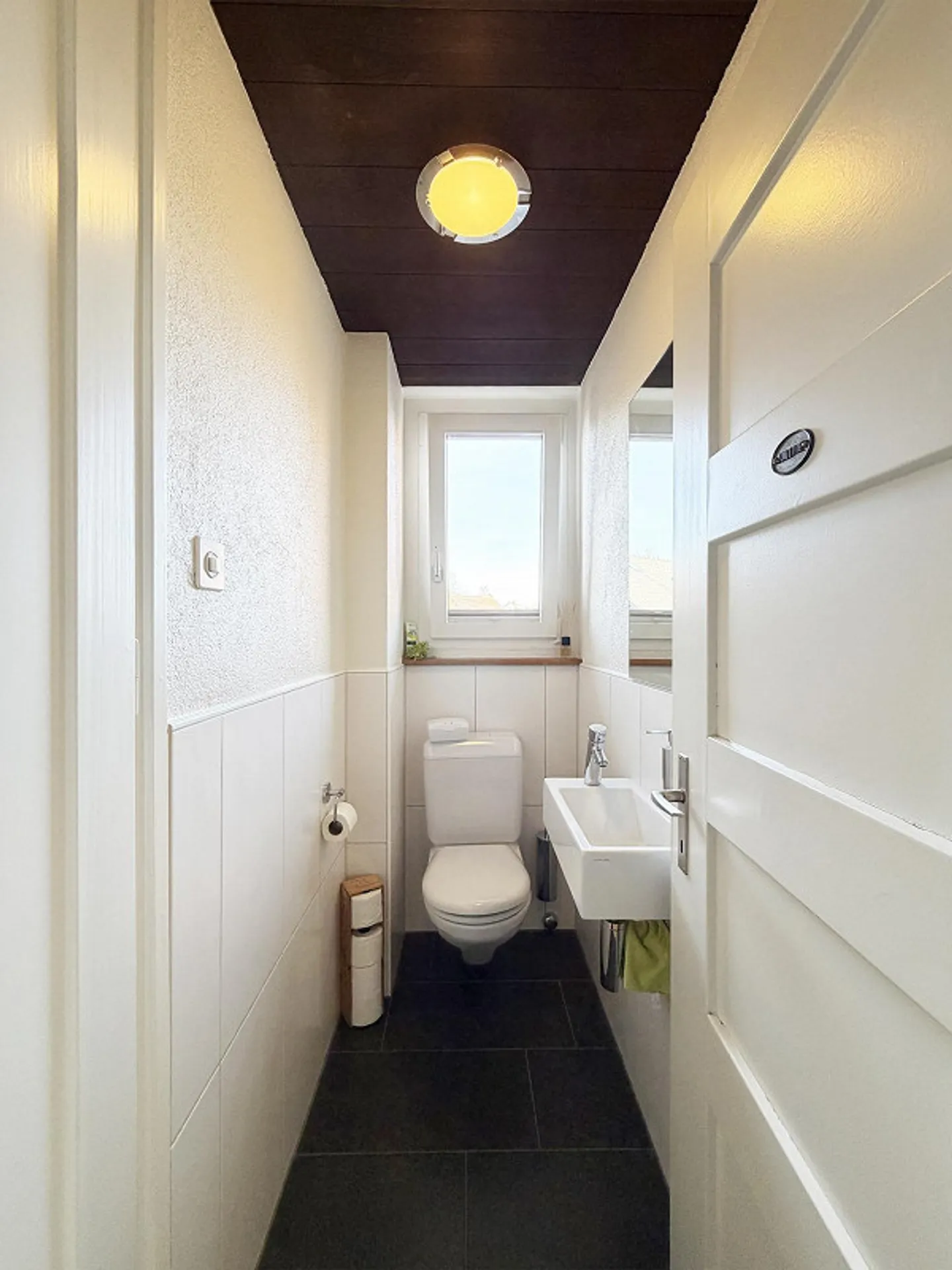 Immeuble résidentiel et commercial, centre du village de Niederscherli - Photo 12 sur 23