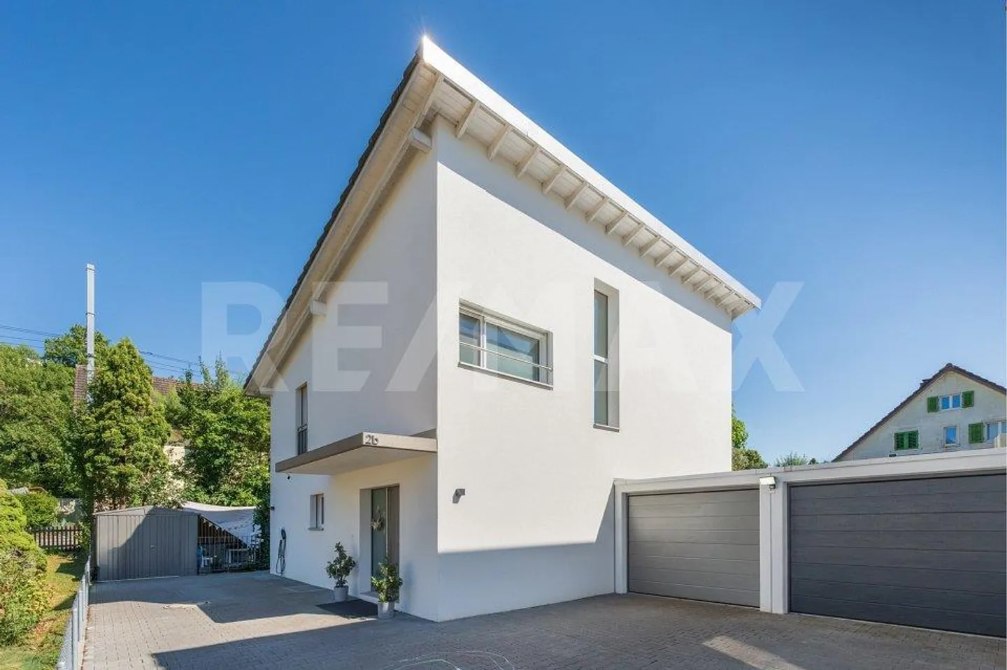 Stylish. Modern. Unique. – Your new home in Hirschthal - Photo 1 of 13
