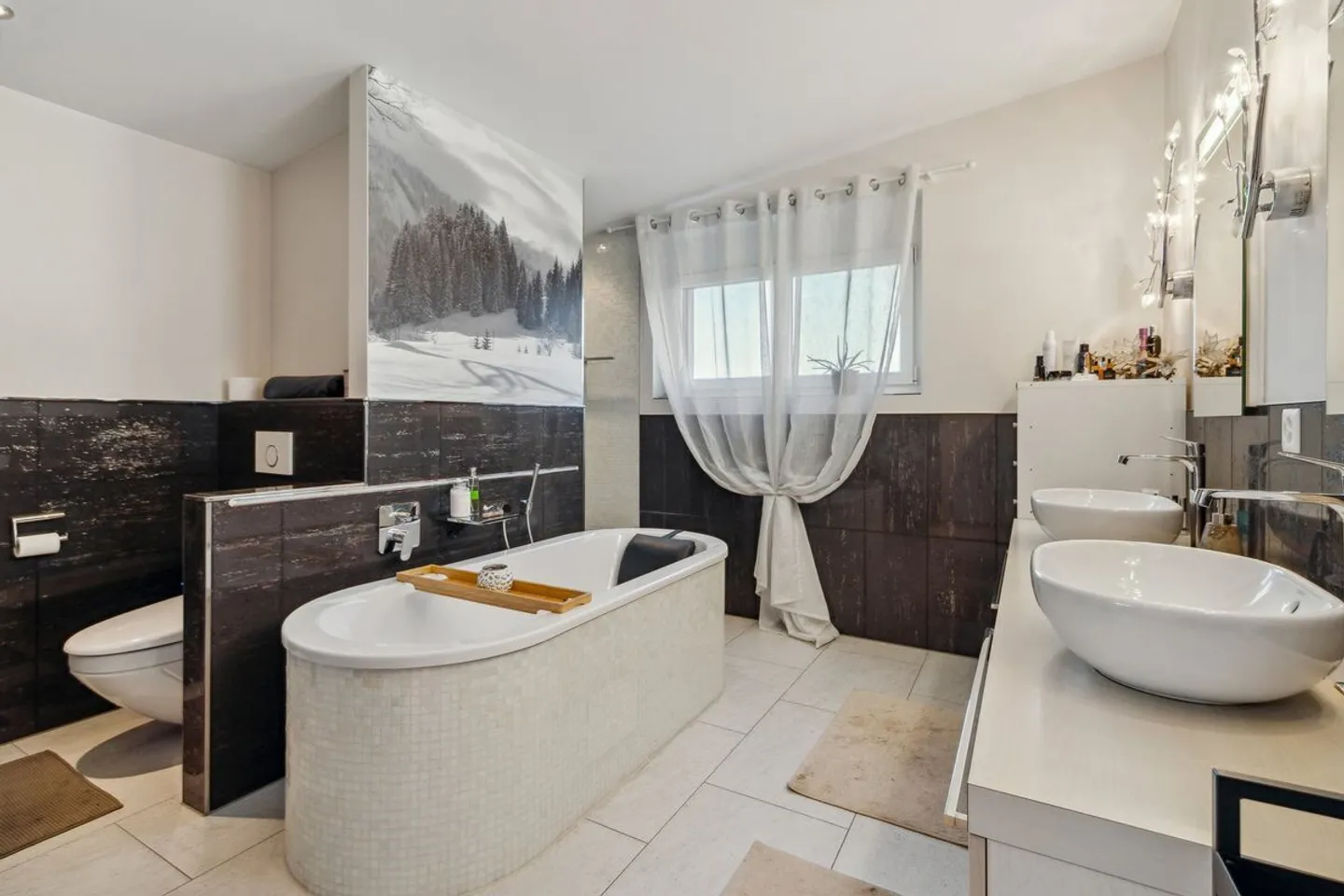 RESIDENZ MIT SWIMMINGPOOL UND GROSSZÜGIGEN WOHNRAUM - Foto 6 von 10