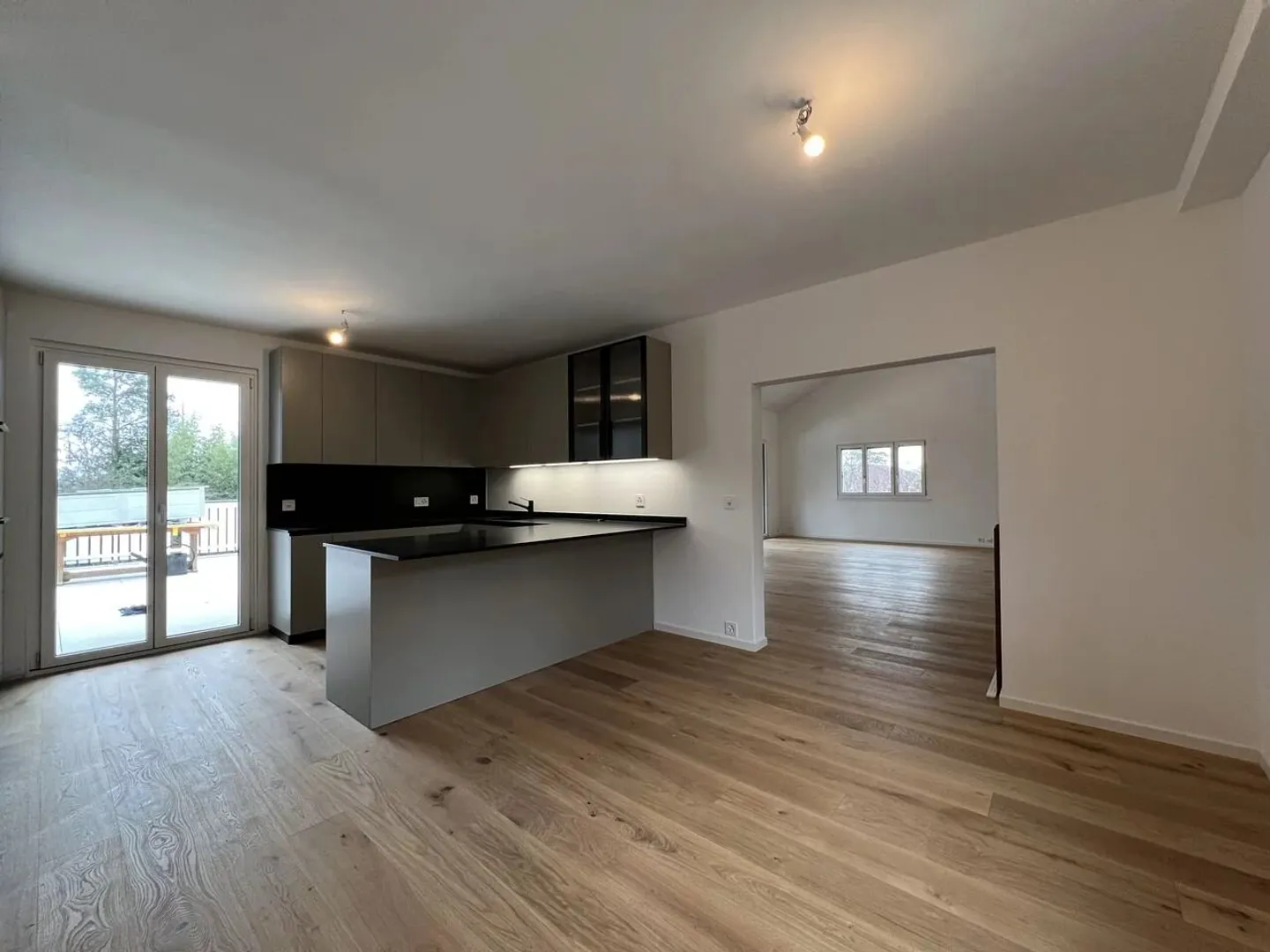 Villa Familiale Moderne avec Piscine - Photo 2 sur 13