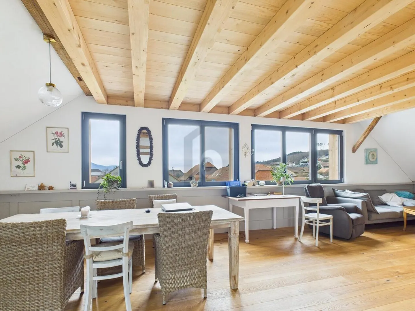 ILLUMINATO, UNICO E AFFASCINANTE - Foto 2 di 6