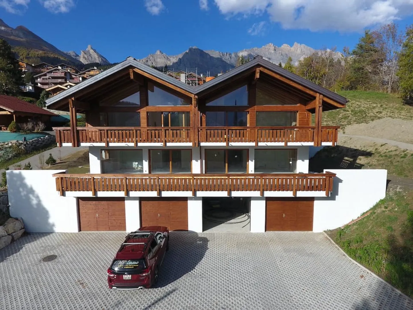 To seize: Splendid 3.5-room apartment, south terrace & lawn, in Ovronn - Photo 1 of 13