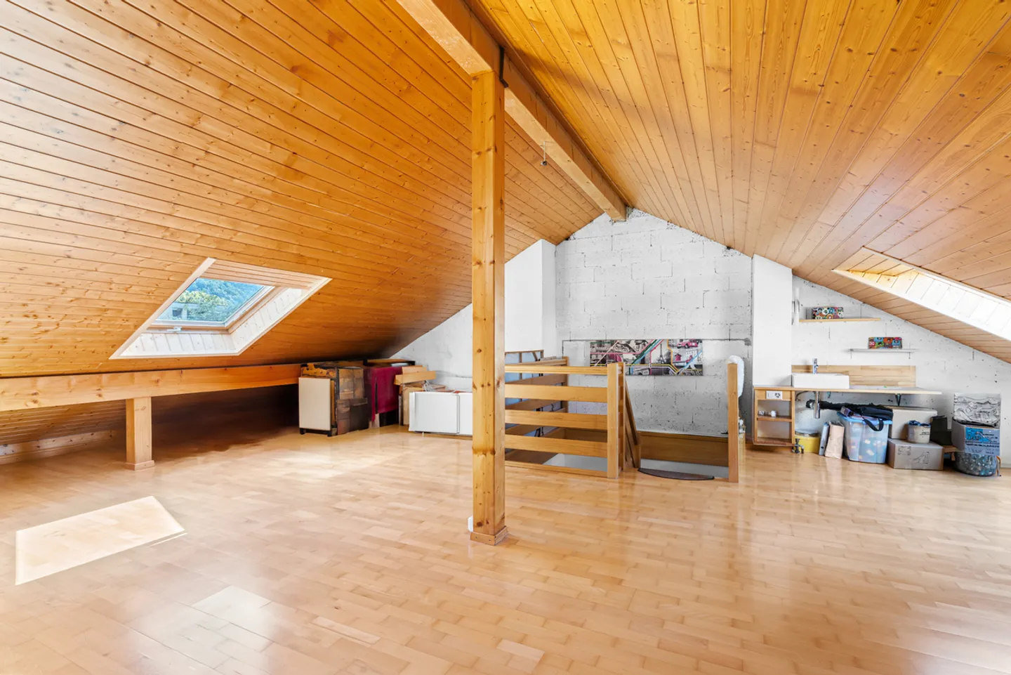 Maison individuelle lumineuse et rénovée avec terrasse, à quelques pas du lac ! - Photo 10 sur 13