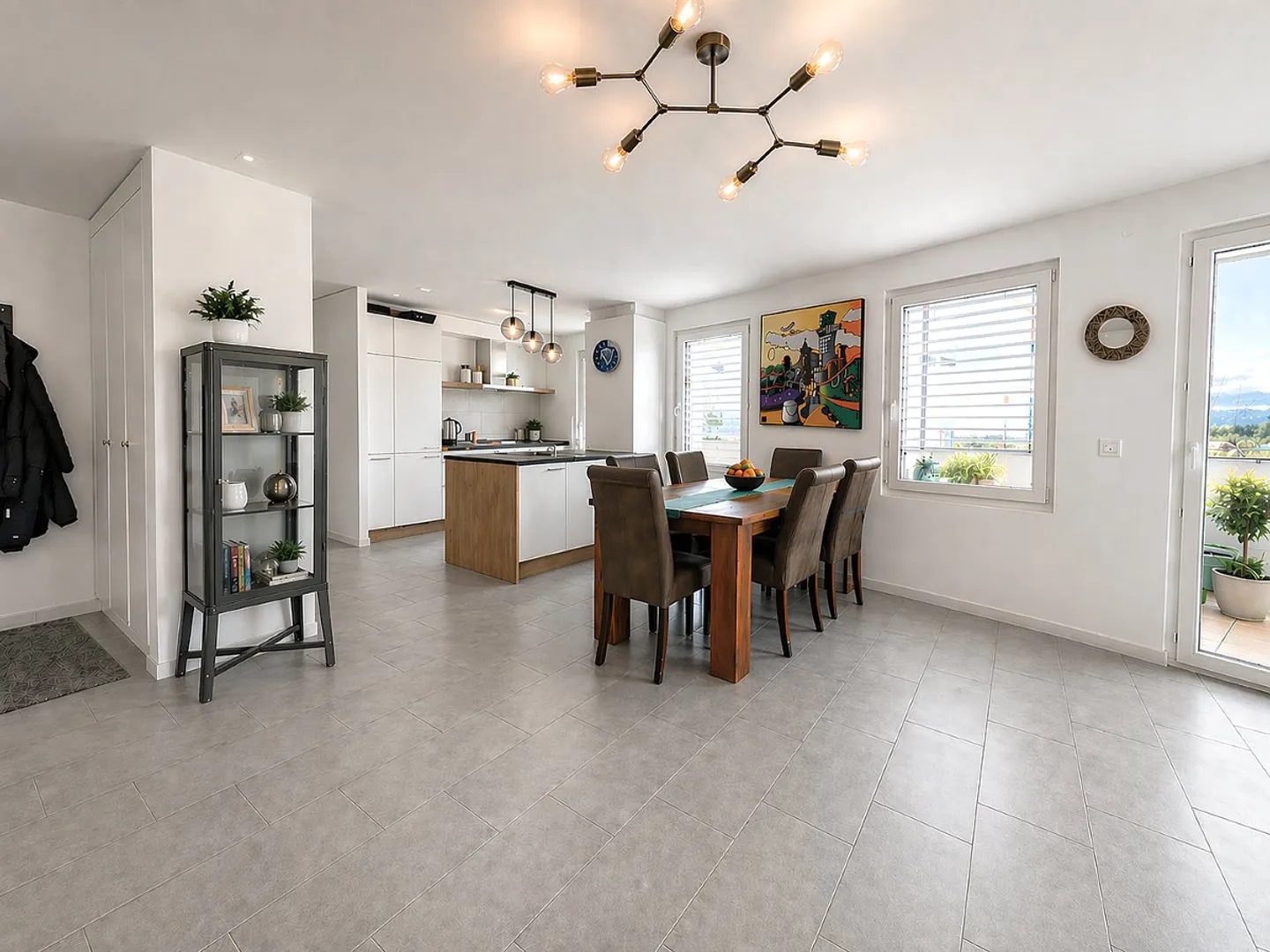 Appartamento di 4,5 stanze con vista mozzafiato sulla natura! - Foto 1 di 12