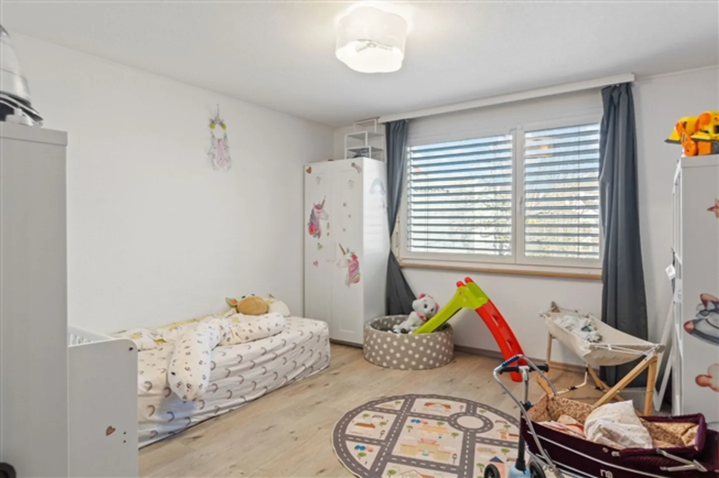 «La Chaux-de-Fonds, prächtige 4,5-Zimmer-Wohnung mit Garage und Aufzug» - Foto 9 von 13