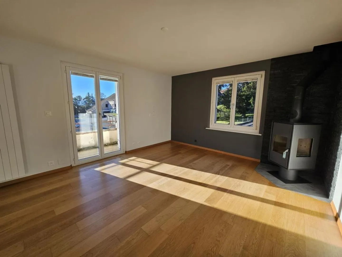 6.5 Room House - Photo 3 of 10