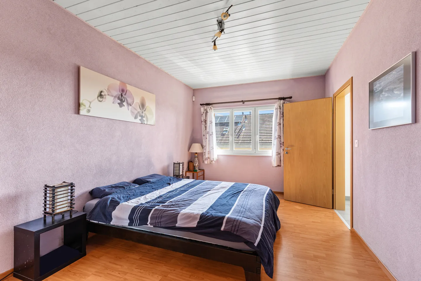 Maison familiale rénovée avec jardin, véranda et autonomie énergétique - Photo 5 of 13