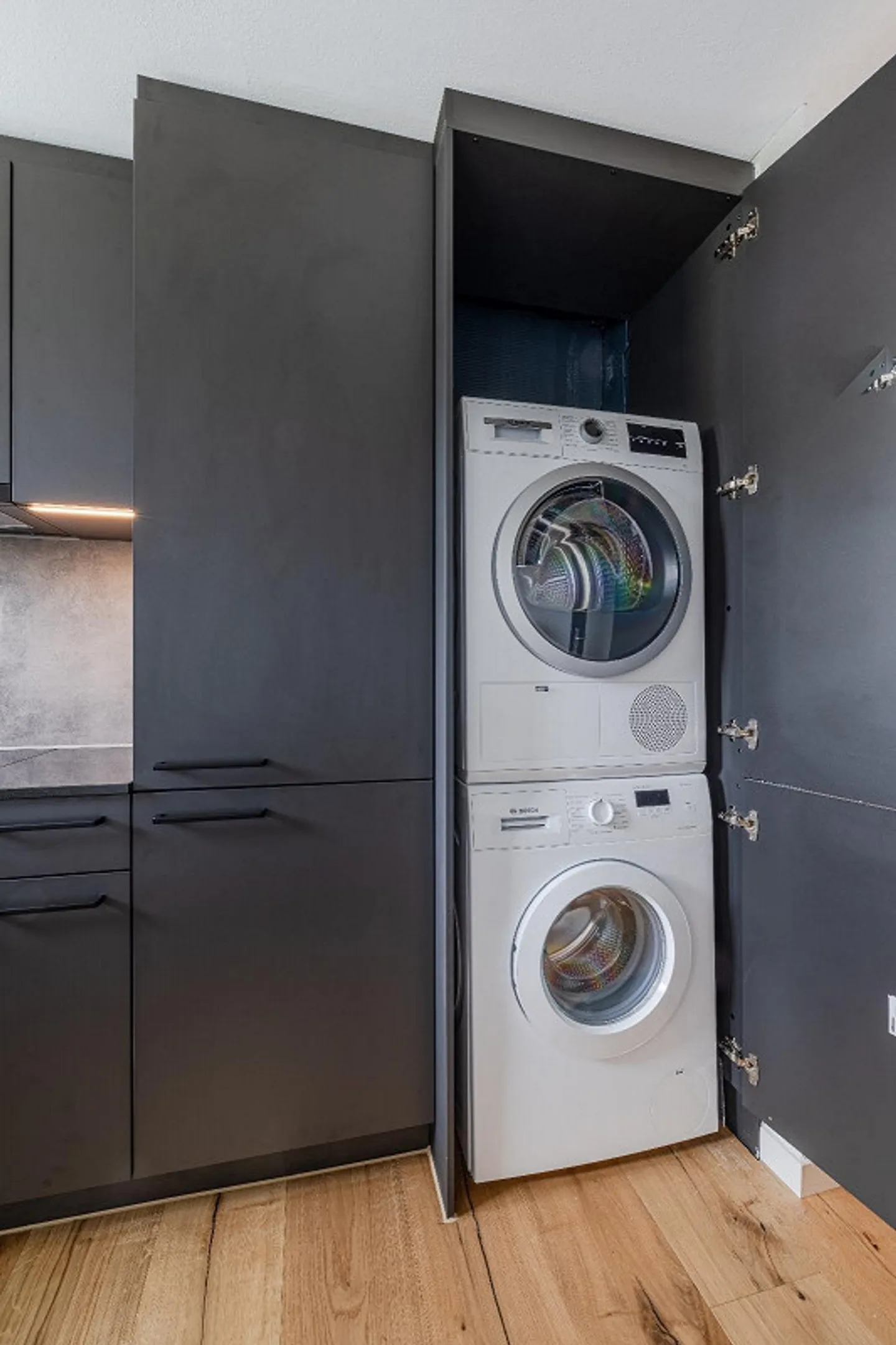 Moderno appartamento di 4 stanze con vista a Gossau - Foto 2 di 11