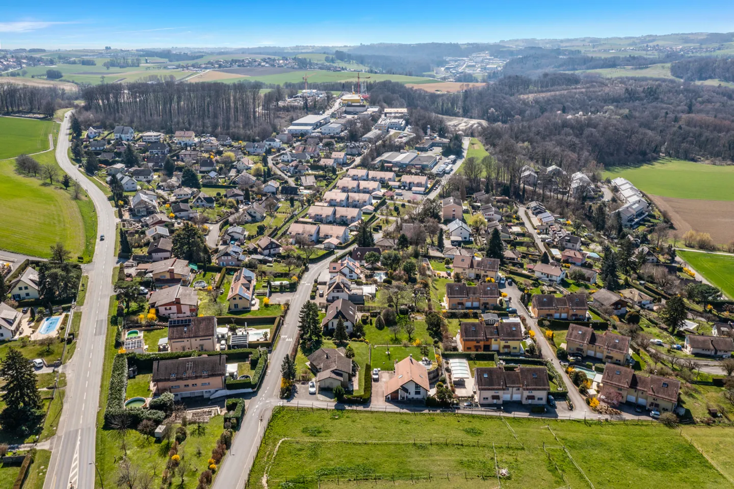 Maison familiale rénovée avec jardin, véranda et autonomie énergétique - Photo 13 of 13