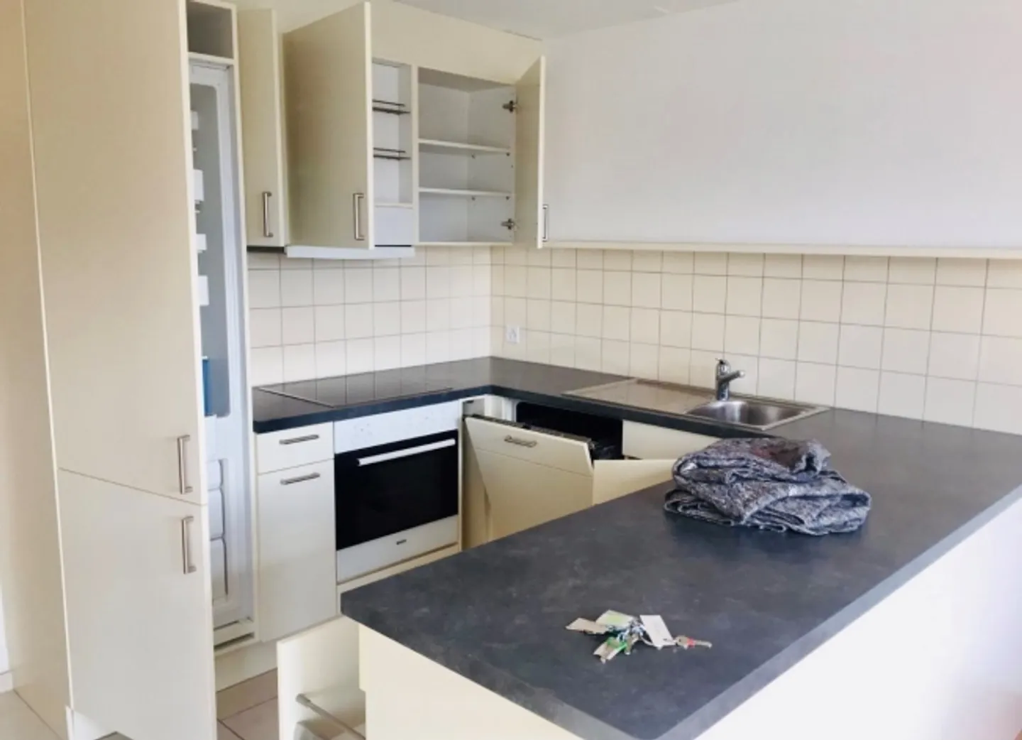 4-Zimmer-Wohnung in Uster  befristet bis zum 30. Juni 2026 // 4-room apartment in Uster  limited until 30.06.2026 - Photo 4 sur 9