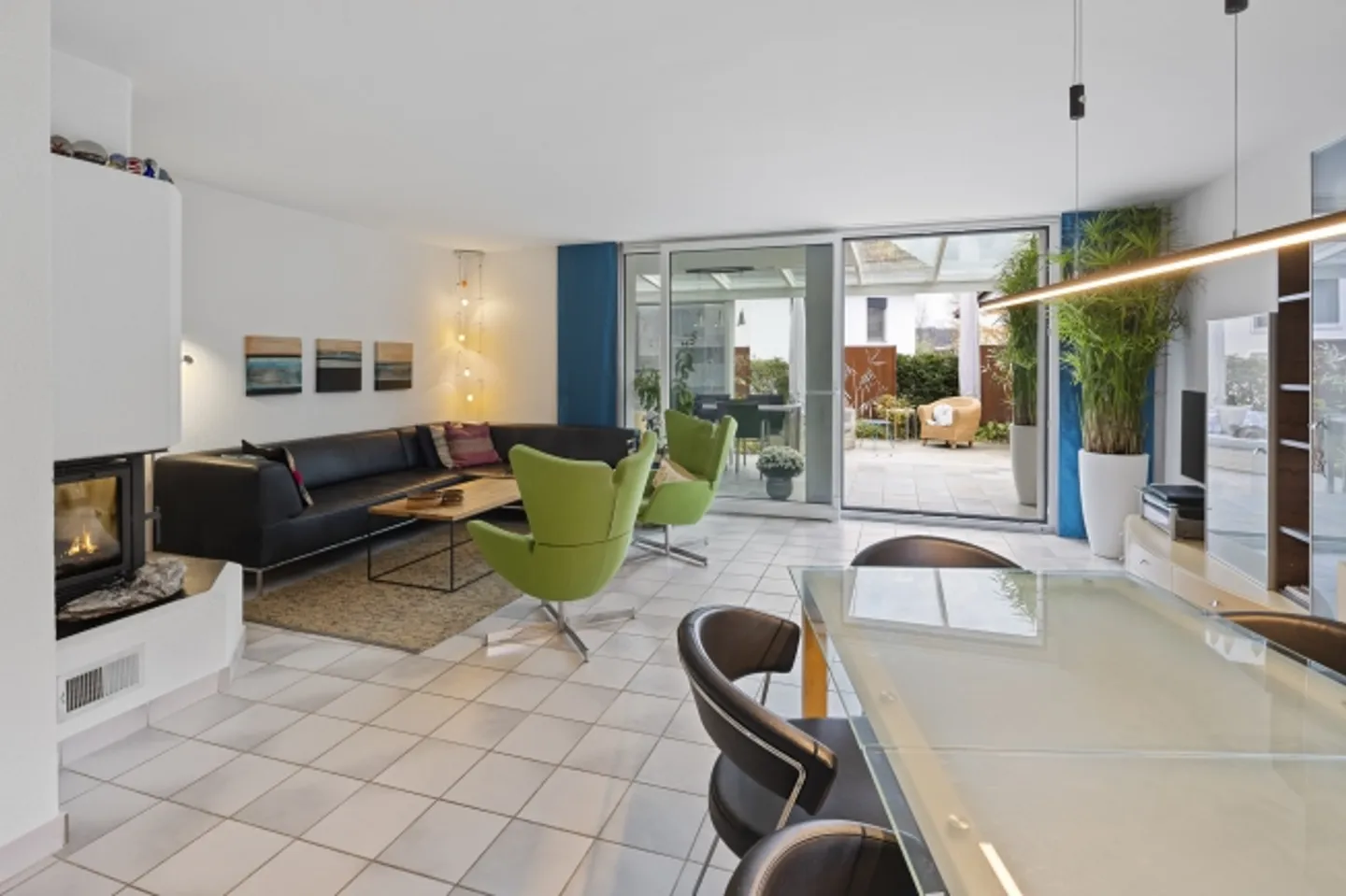 Oasis de vie bien entretenue avec beau jardin et de nombreux extras - Photo 2 sur 15