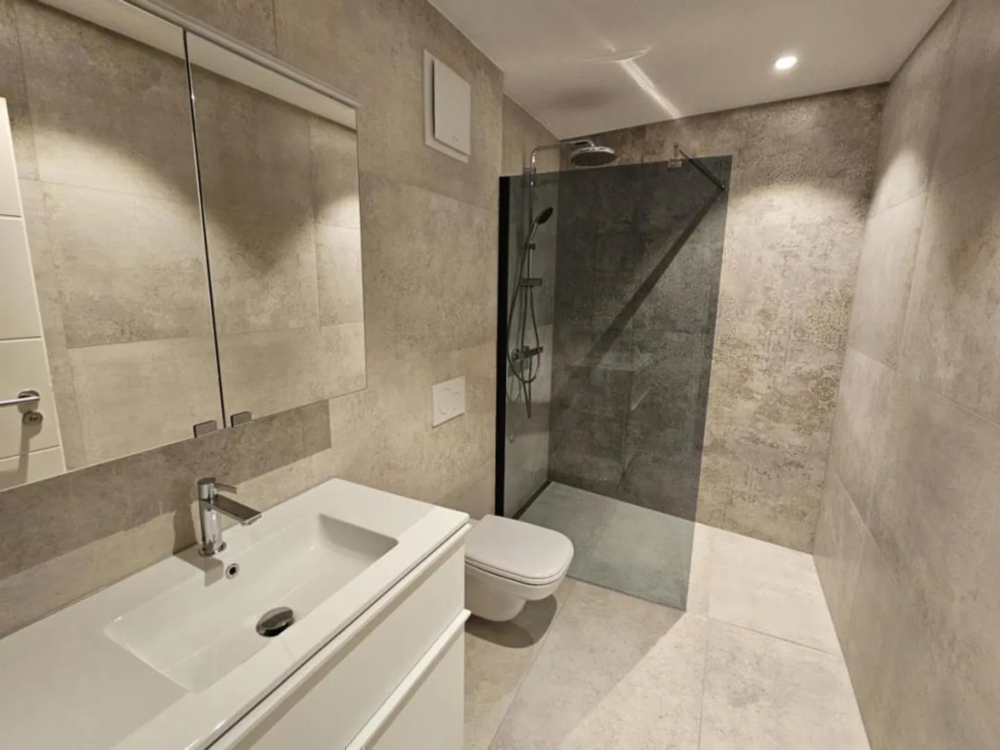 Nouvelle Villa avec Vue Époustouflante - Photo 3 sur 8