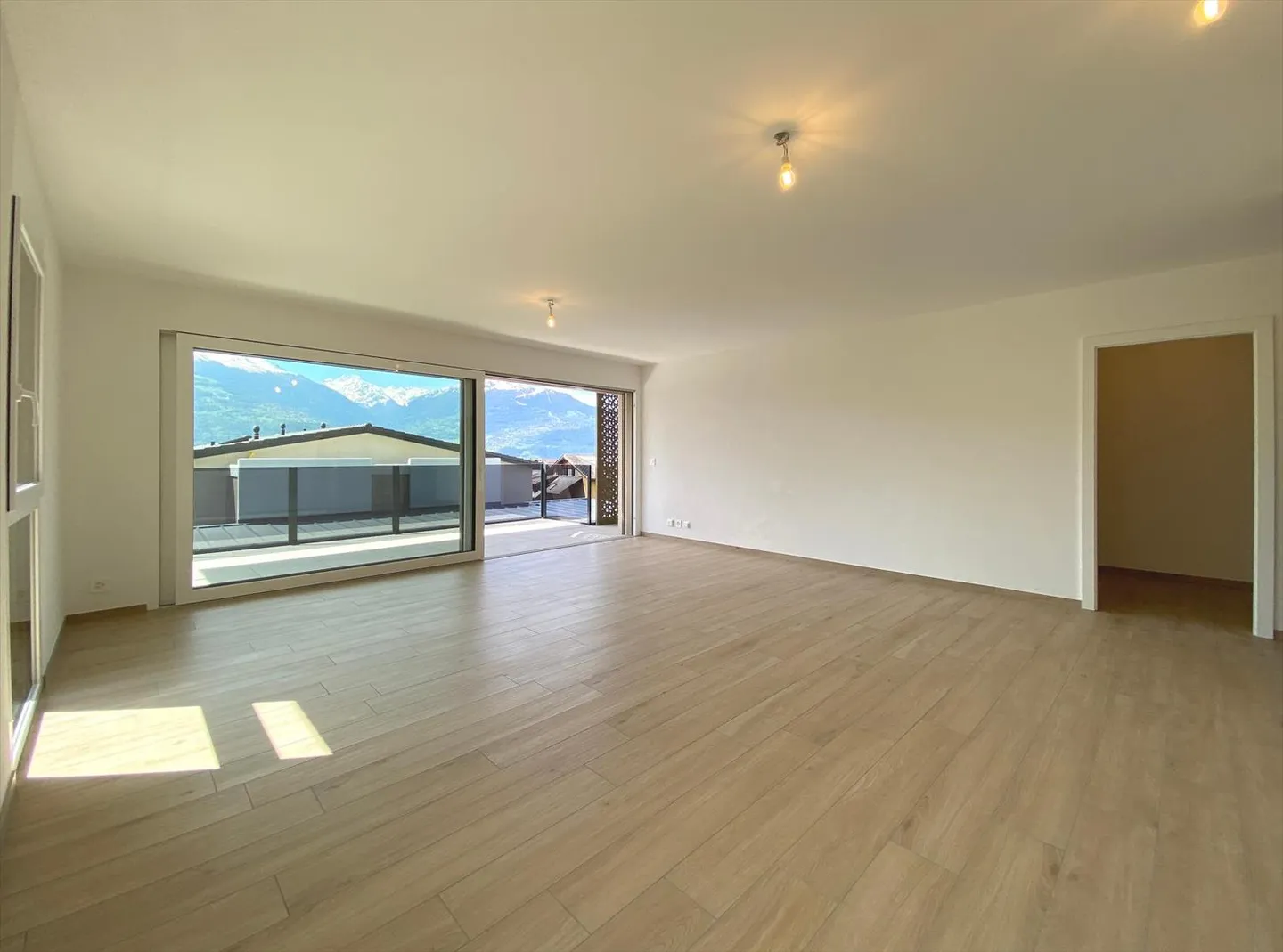 Wohnung - Foto 3 von 14