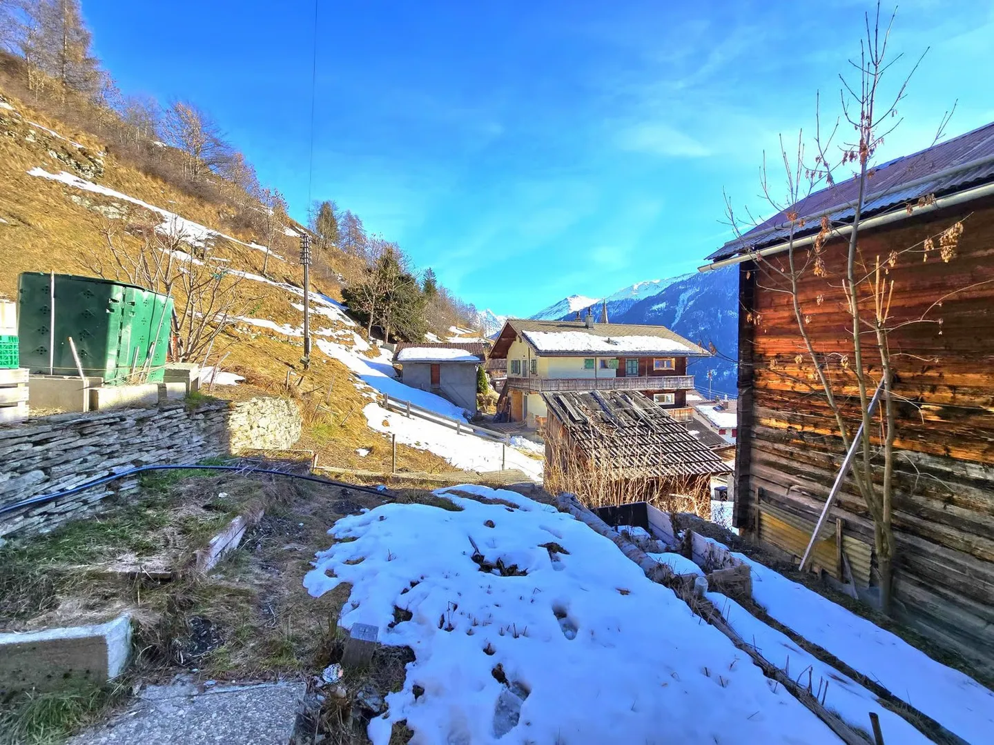 Vero villaggio casa con 2 appartamenti da ristrutturare a St-Martin (Val d'Hérens) - Foto 20 di 24