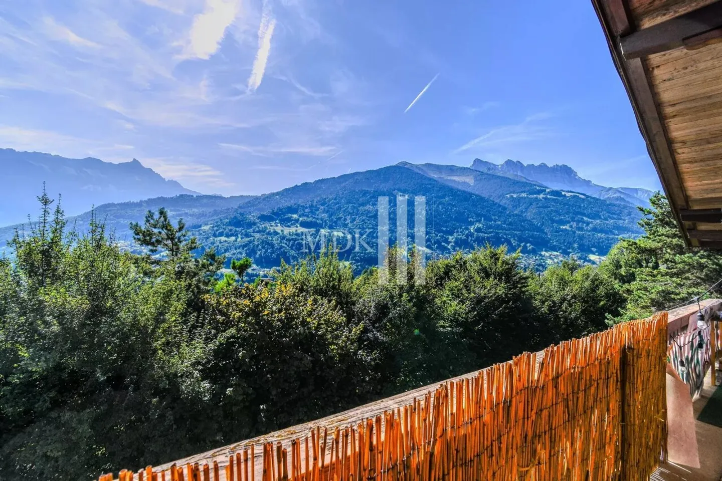 Wunderschöne Wohnung mit freiem Blick - Foto 1 von 13