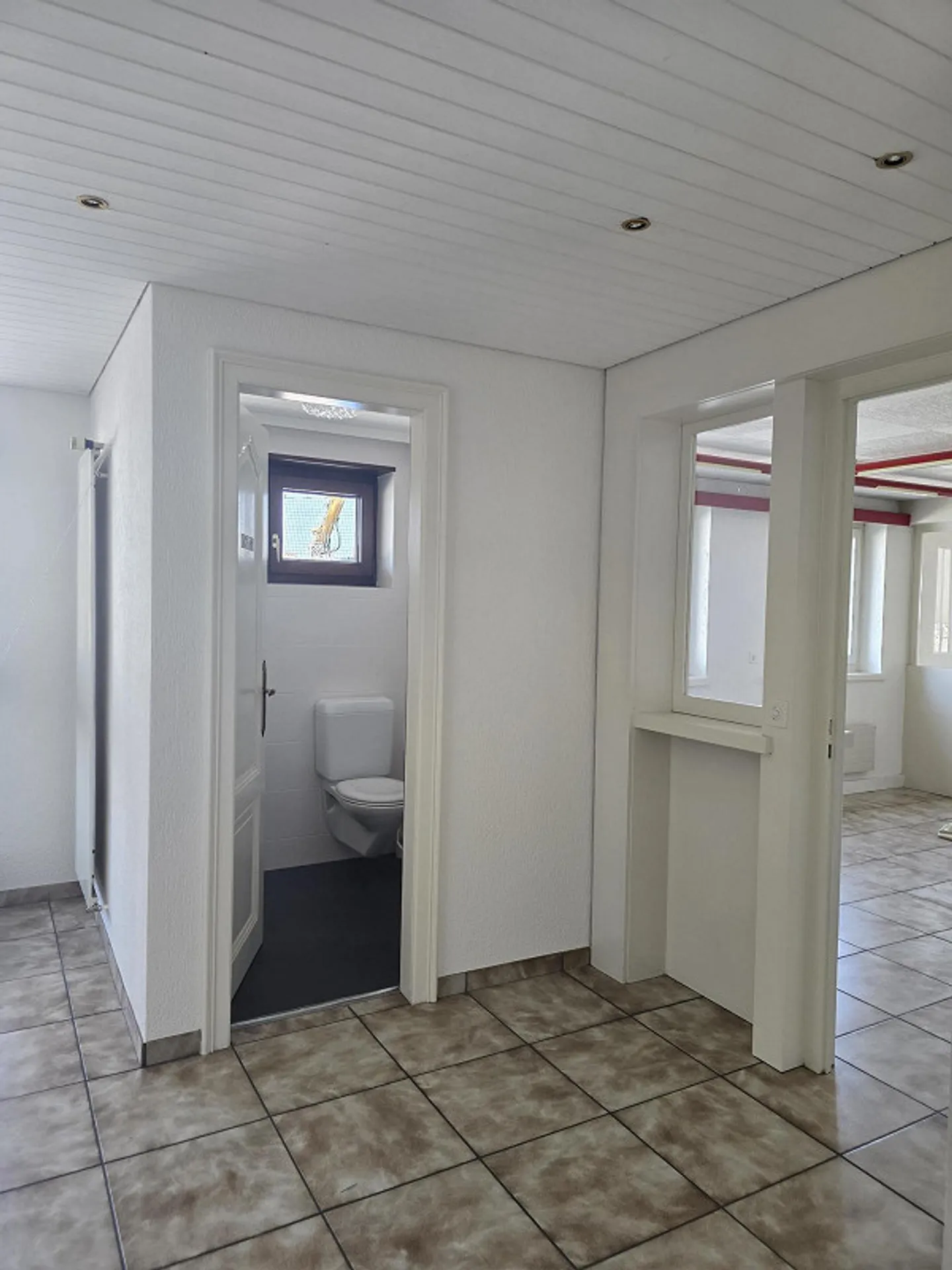 Attraktive Gewerbefläche in Aesch - Foto 6 von 6