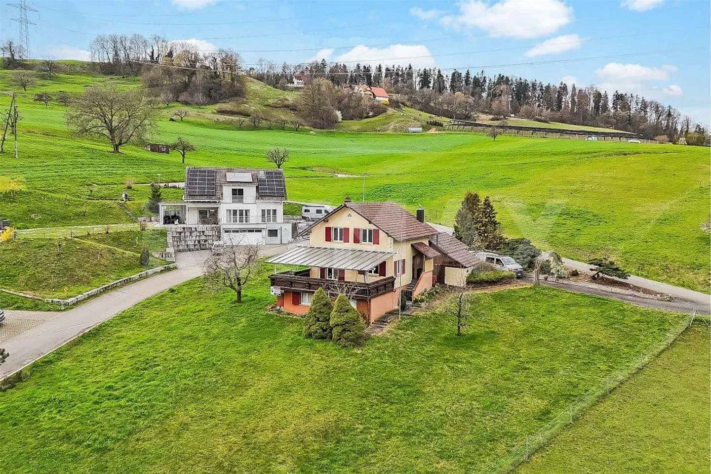 Single-family home with 1,770 m² of building land – slightly elevated with a beautiful view in Su... - Photo 1 of 13