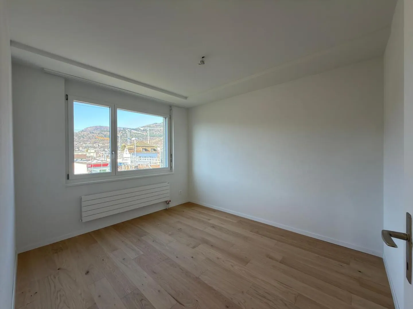Beautiful renovated 3-room apartment - Photo 7 of 8