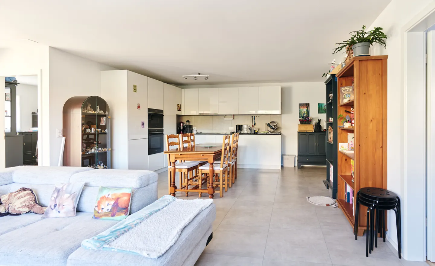 Zu verkaufen - 3,5-Zimmer-Wohnung mit Terrasse und Garten - Foto 1 von 12