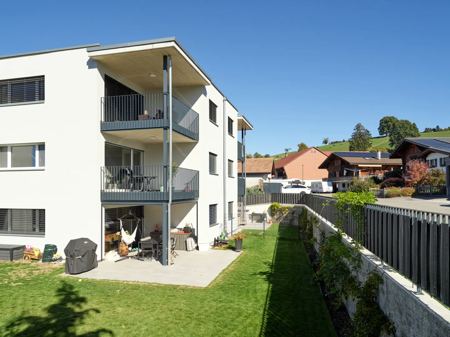 Zu verkaufen - 3,5-Zimmer-Wohnung mit Terrasse und Garten - Foto 11 von 12