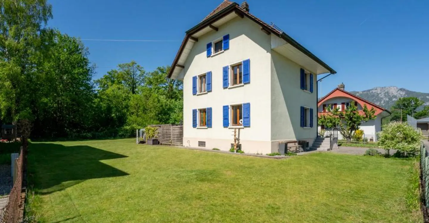Casa 7 stanze - Foto 1 di 13