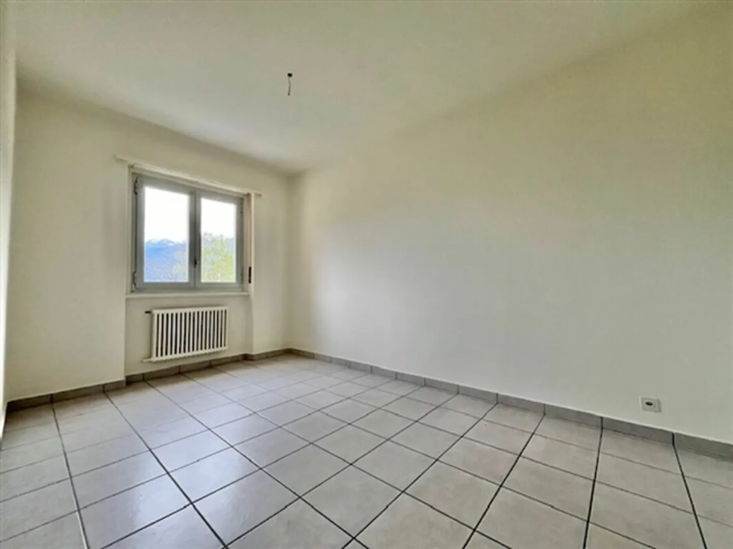 À VENDRE À QUARTINO - APPARTEMENT DE 3,5 PIÈCES AU 2E ÉTAGE - Photo 10 sur 15
