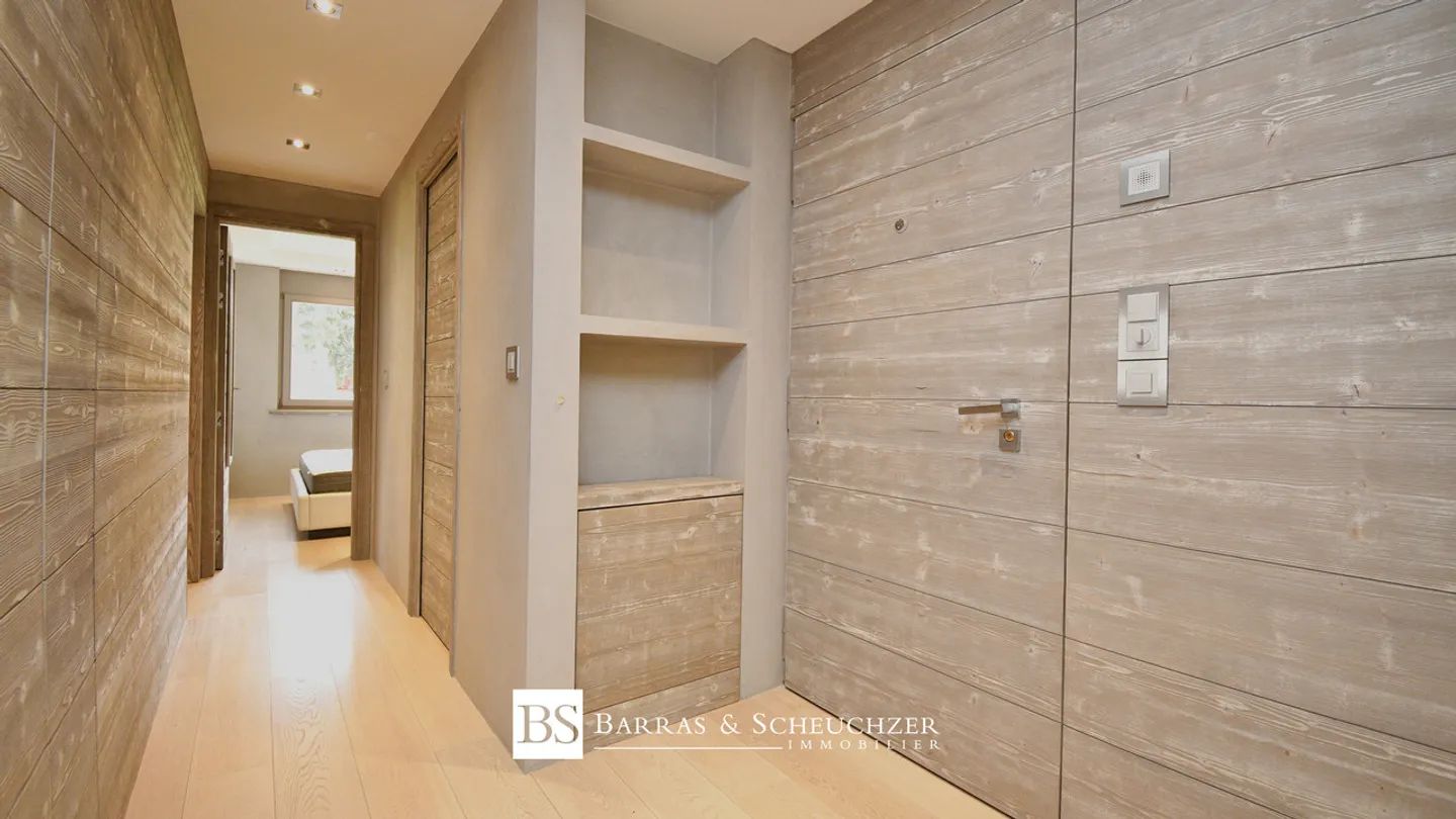 Appartement de prestige rénové, à proximité du golf - Photo 5 of 17