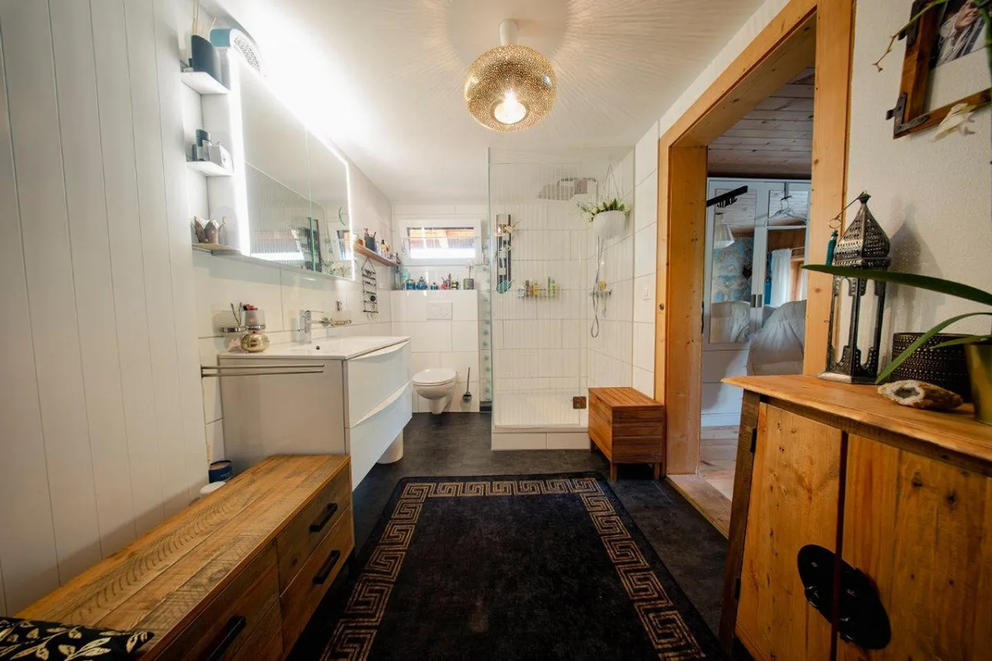 Charmantes Wohnhaus mit Stall u. Garagen an ländlicher Lage in Paspels - Foto 15 von 15