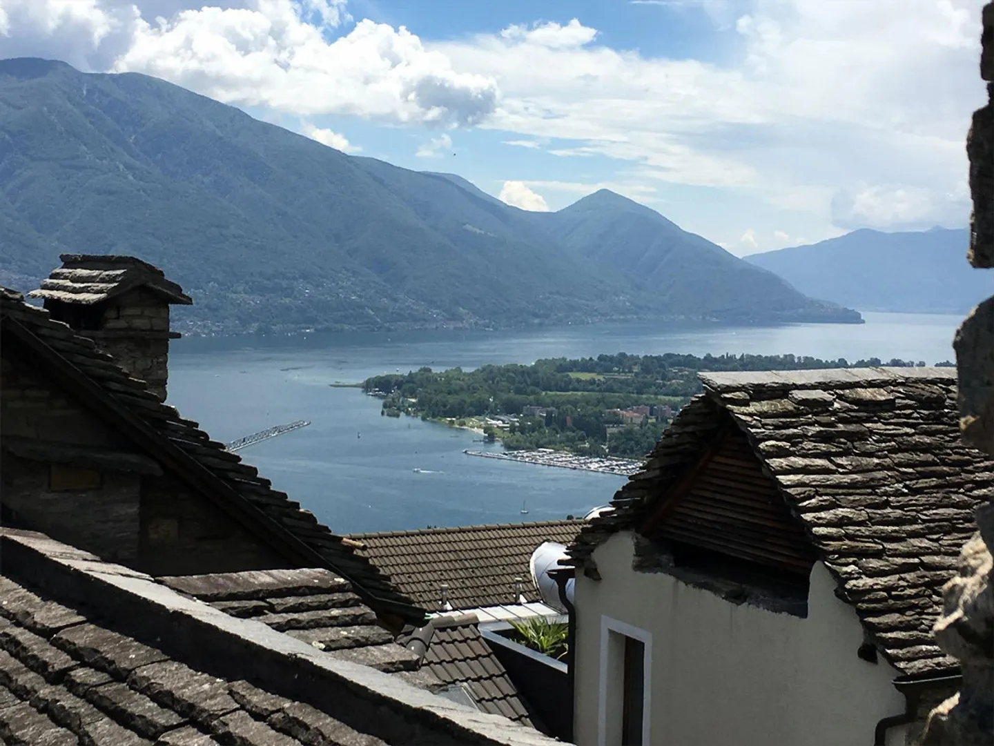 Original Ticino House in the Nucleus of Brione s.Minusio - Photo 2 of 9