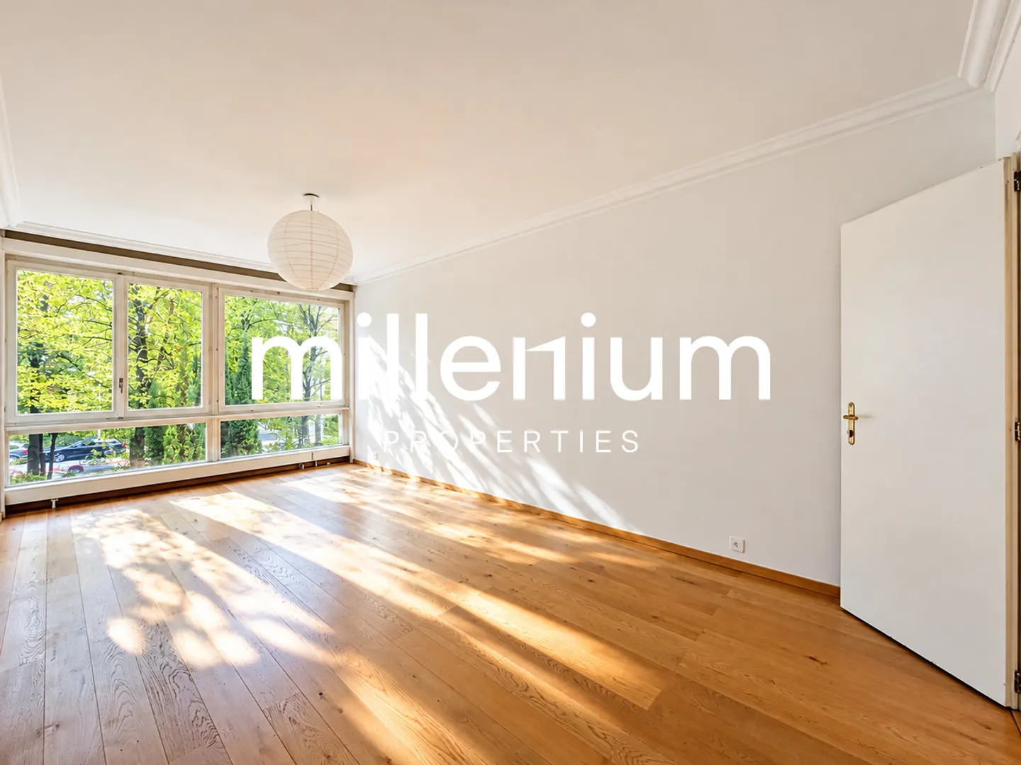 Elegant Apartment with Pool - Photo 7 of 18