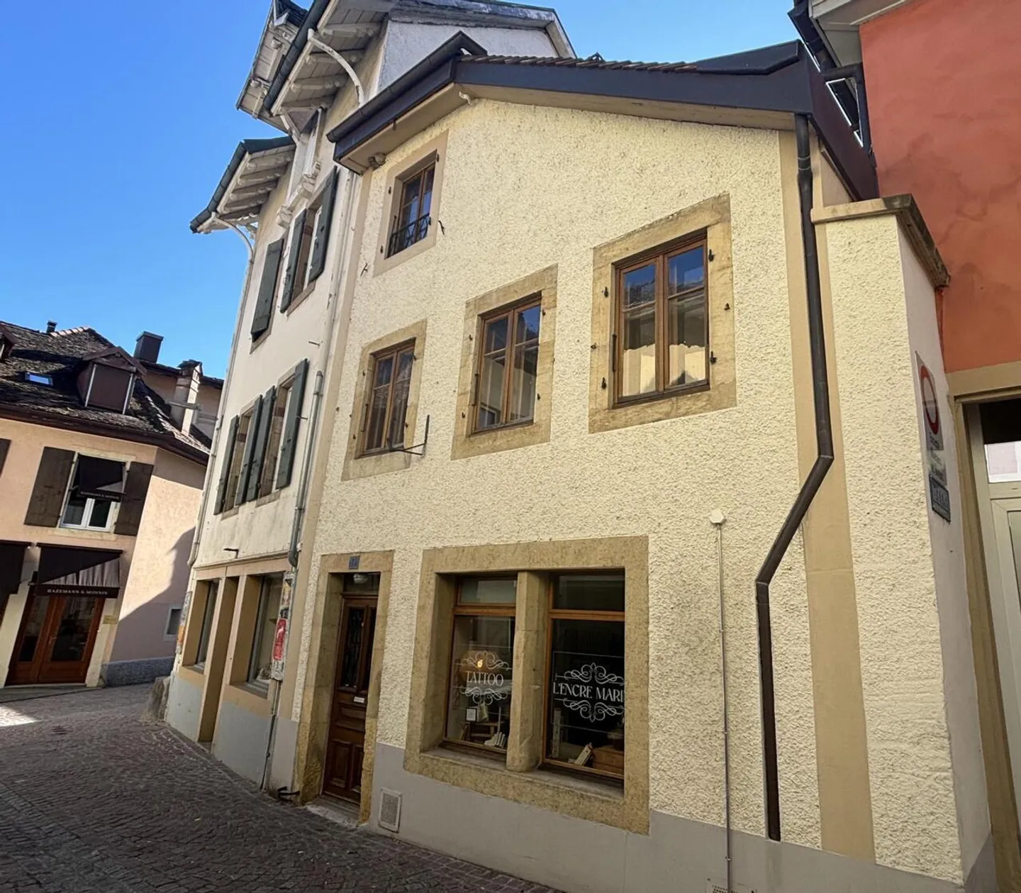 À LOUER – Appartement atypique de 2.5 pièces en duplex à Saint-Aubin - Photo 6 sur 6