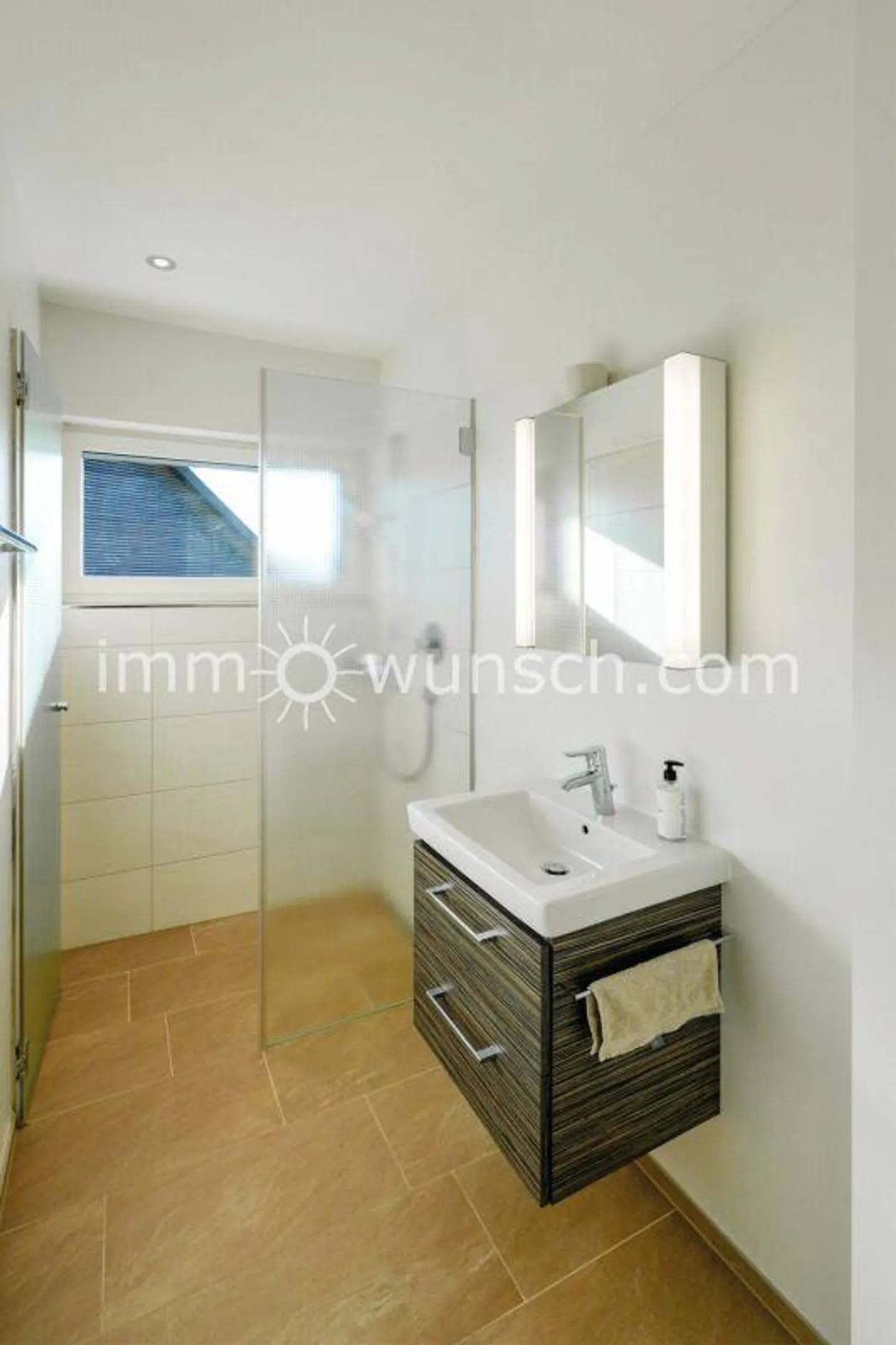 Bijou 4 ½ camere Appartamento attico - Foto 6 di 12