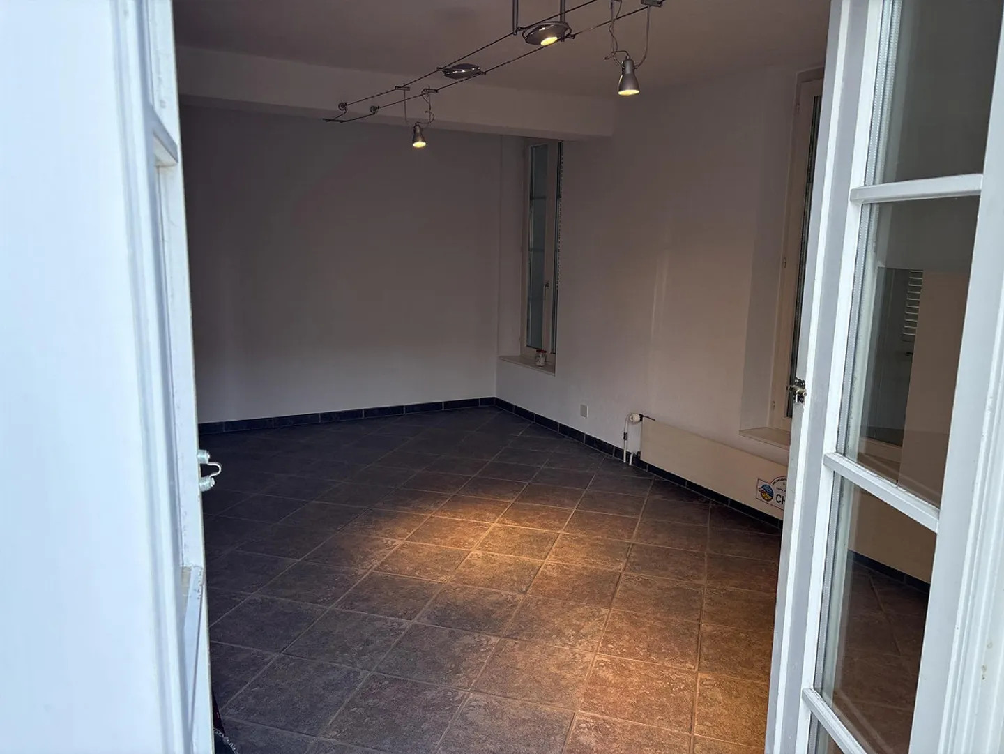 6½-Room Single-Family House with Pool in a Quiet Location in Wabern - Photo 8 of 22