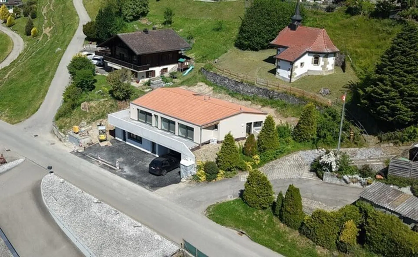 A VENDRE : MAISON AVEC DEUX LOGEMENTS - Photo 1 sur 13
